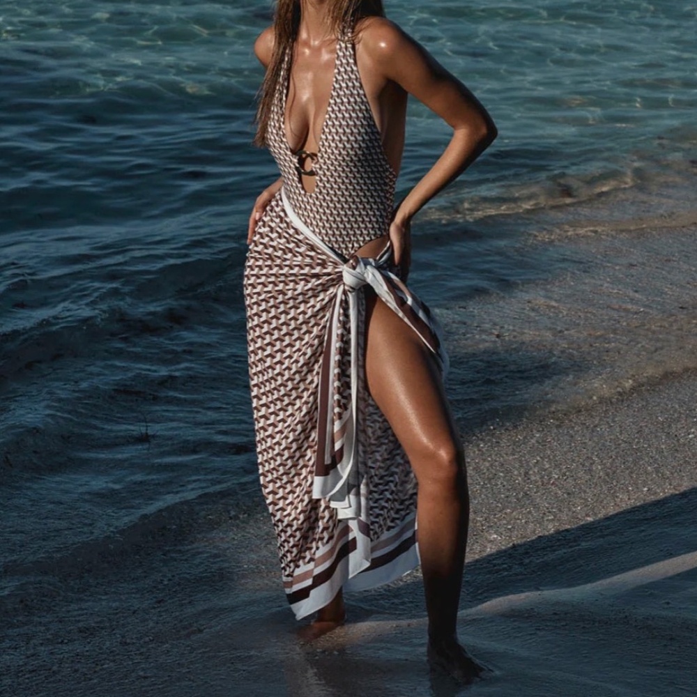 NWT Monday Swimwear MARINA PICCOLA SARONG - HUSK GEO